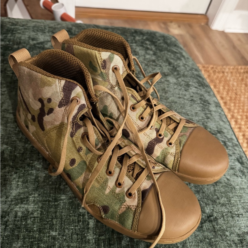 Altama Mid Shoes